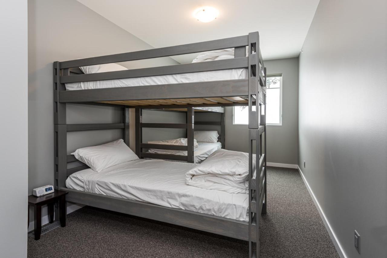 The Pinnacles Suites & Townhomes Силвер-Стар Экстерьер фото